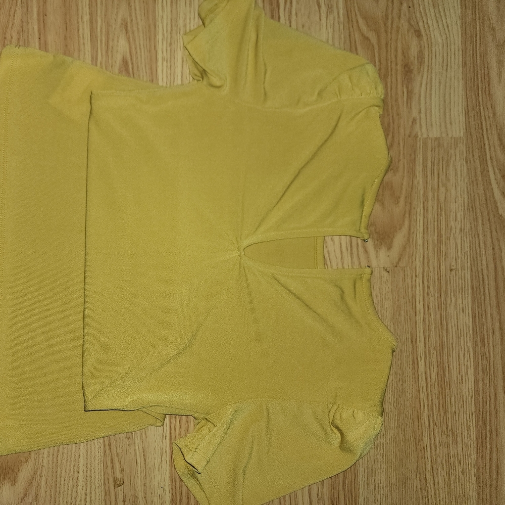 Honey Mustard Yellow Puffed Short Sleeve Short